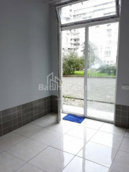 Ticarət sahəsi 50 m² - Şerif Ximşiaşvili, Batumi, Gürcüstan