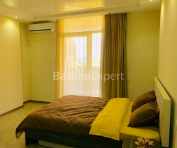 Mənzil 1-комн 34 m² - Şerif Ximşiaşvili, Batumi