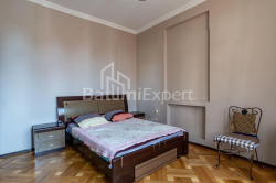 Fərdi ev 6-комн 120 m² - Kayxosro Çolokaşvili, Batumi