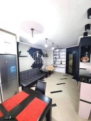 Mənzil 4-комн 100 m² - Zuraba Qorqiladze, Batumi