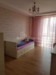 Mənzil 3-комн 80 m² - Zuraba Qorqiladze, Batumi