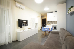 Mənzil 2-комн 47.5 m² - Şerif Ximşiaşvili, Batumi
