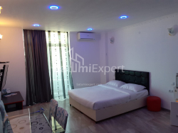 Mənzil 1-комн 32.5 m² - Şerif Ximşiaşvili, Batumi