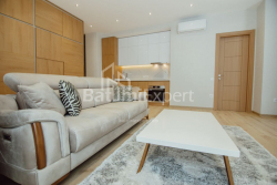 Mənzil 84 m² - Qəhrəmanlar Xiyabanı, Batumi, Gürcüstan