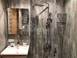 Mənzil 1-комн 40.9 m² - İlk çağırılan Andrew, Kvariati