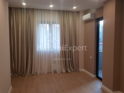 Mənzil 4-комн 100 m² - Zuraba Qorqiladze, Batumi